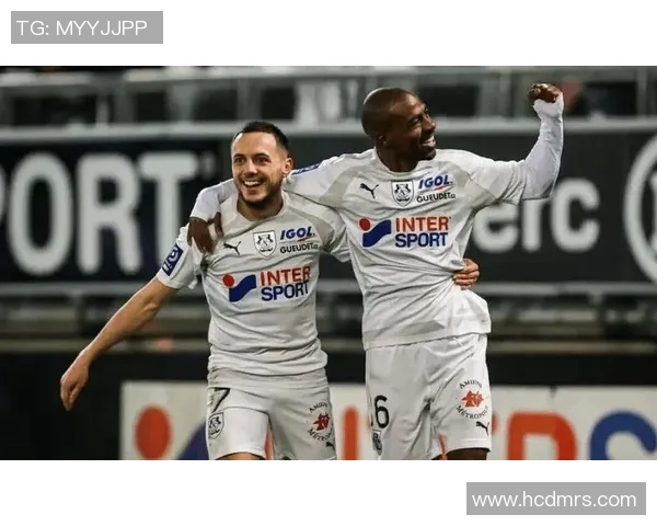 勒芒与尼奥尔的激烈对决揭示法乙联赛的竞争魅力与球队实力较量